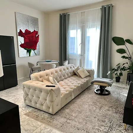 Апартаменты Gigi's Place *