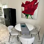 Gigi's Place *